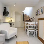 Naro Alaçatı Köyiçi * Çeşme