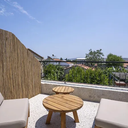 Διαμέρισμα Naro Alacati Koeyici *