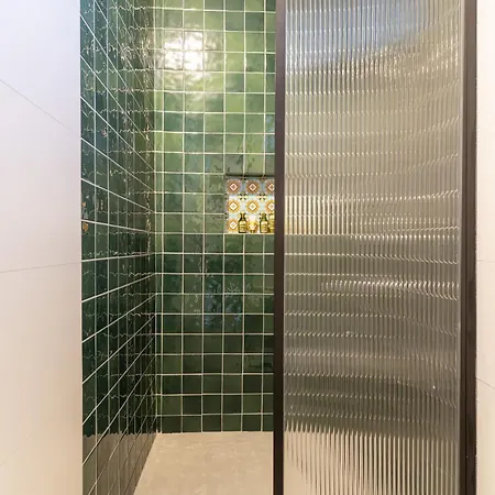 Naro Alacati Koeyici * Çeşme