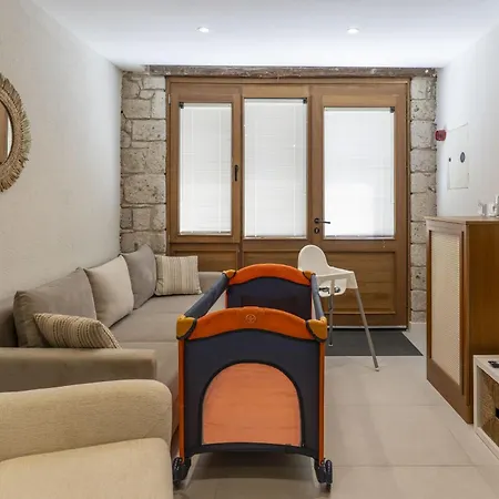 Διαμέρισμα Naro Alacati Koeyici Çeşme