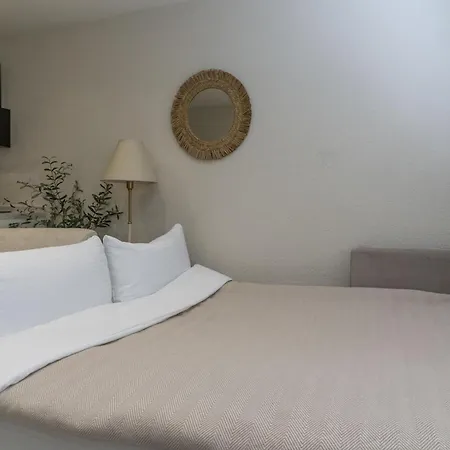 Naro Alacati Koeyici * Çeşme