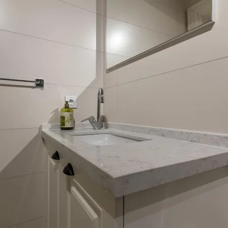 Naro Alacati Koeyici شقة