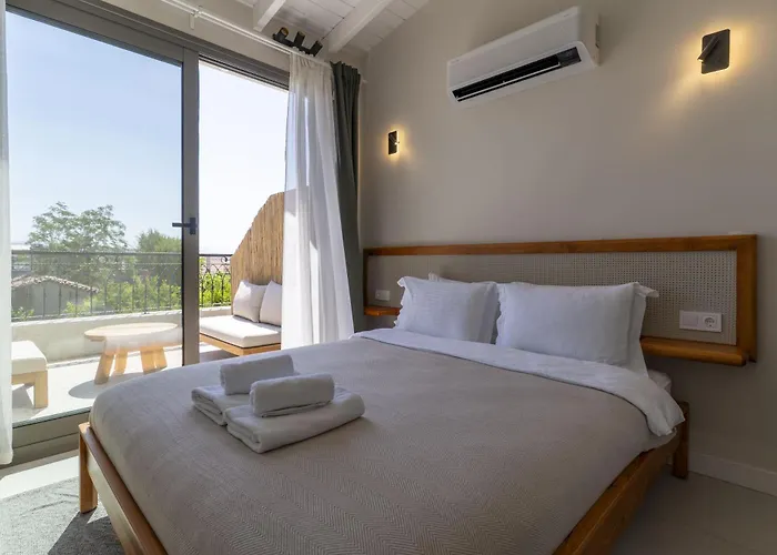 Naro Alacati Koeyici Lägenhet